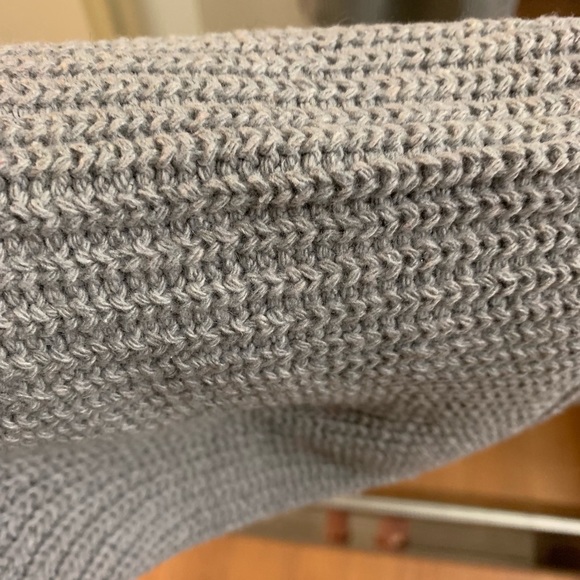 V Neck Bell Sleeve Sweater - Picture 7 of 8